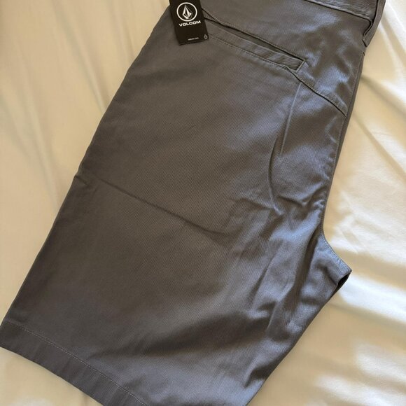 Volcom Men’s Vmonty Stretch Chino Shorts – Light Gray – Size 34 – NWT 🩳✨ - Picture 11 of 11